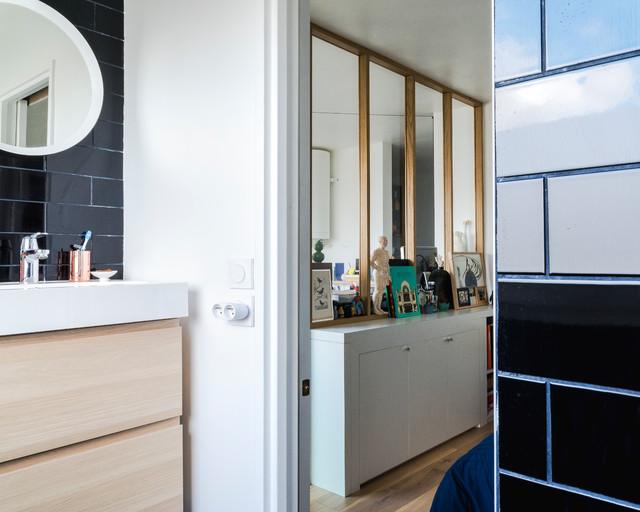Studio transform&eacute; en 2 pi&egrave;ces modern-wohnzimmer