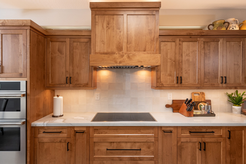 Kitchen - kitchen idea in Phoenix