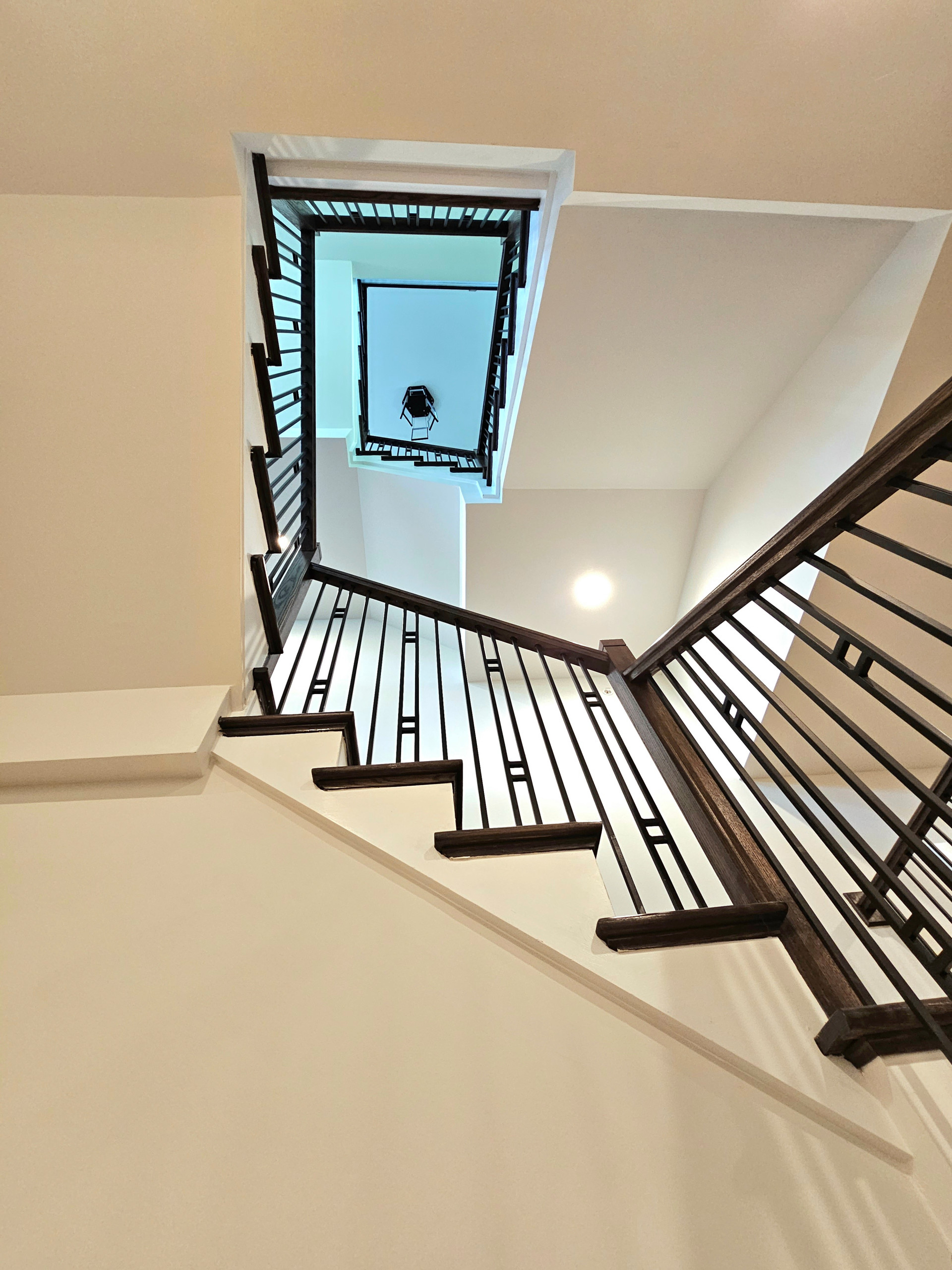 109_Impressive Floating Staircase in Countryside Retreat, Upper Marlboro, MD