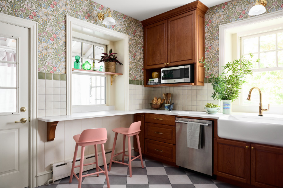 Kitchen - craftsman kitchen idea in Philadelphia