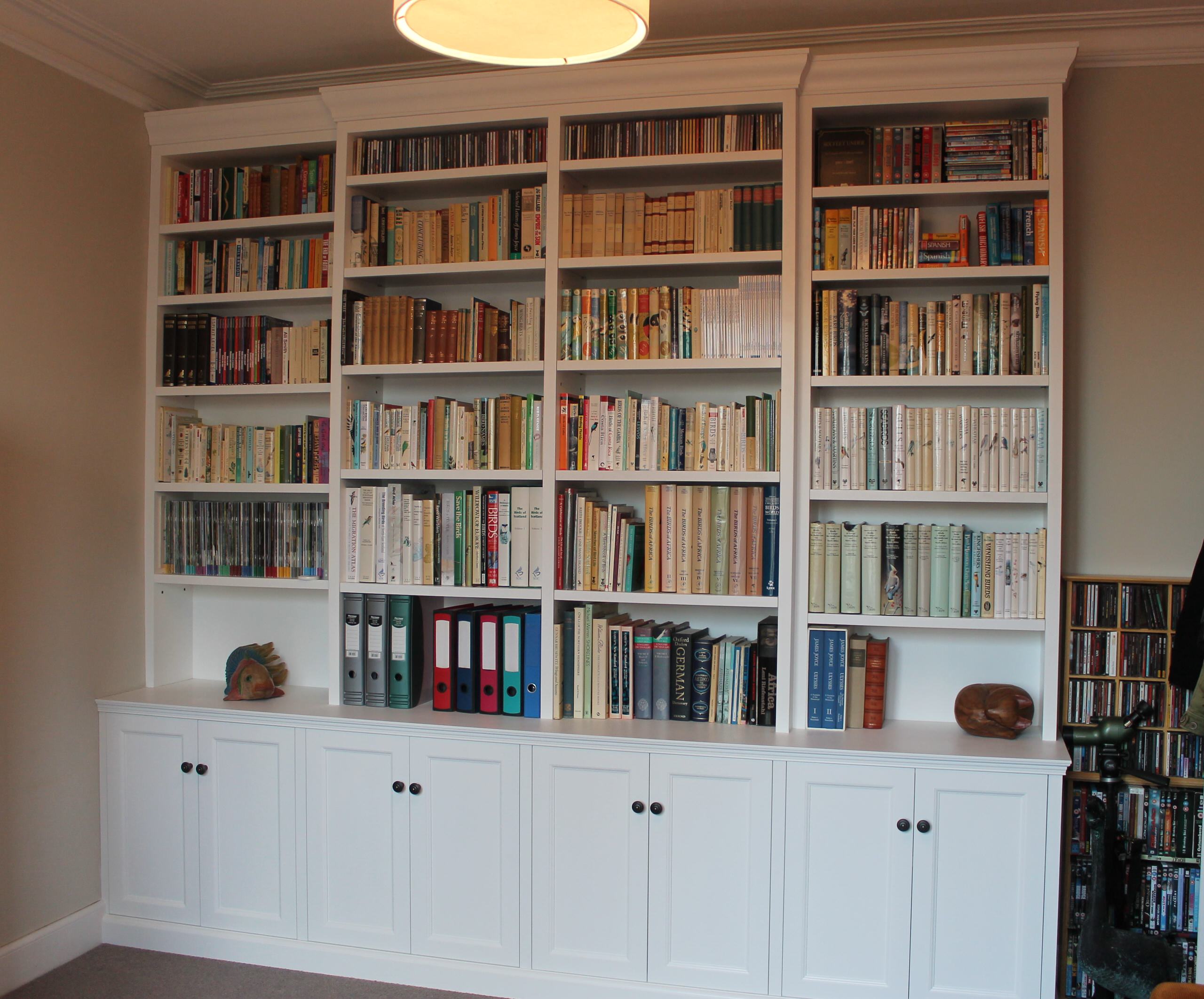 Traditional Bookcase in Dunbar