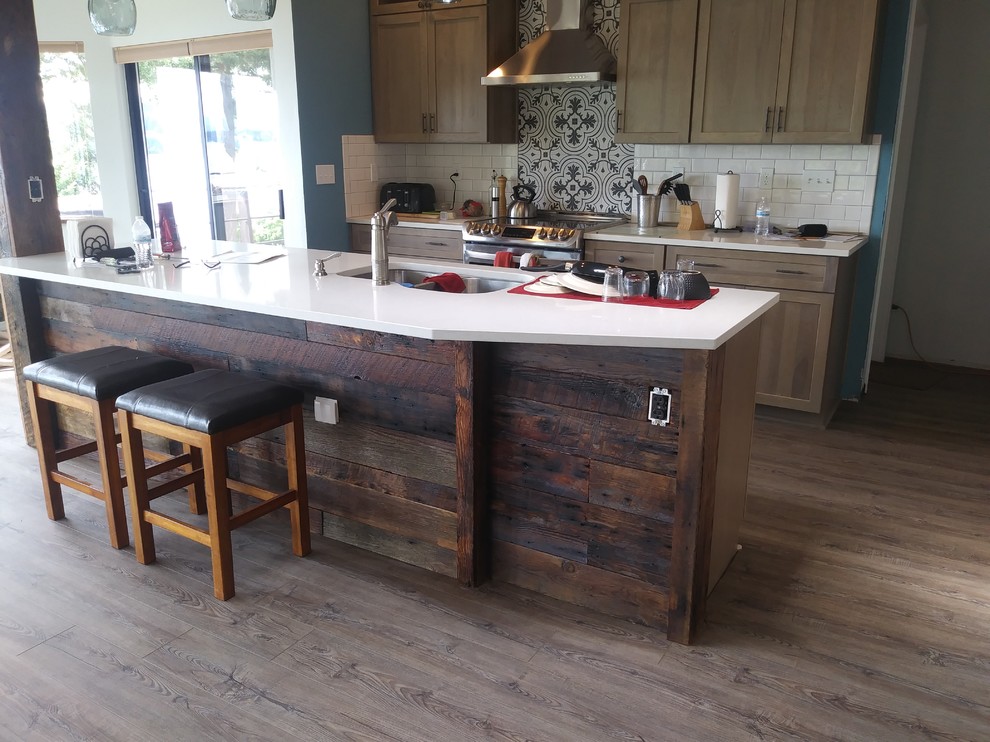 Kitchen - rustic kitchen idea in Seattle