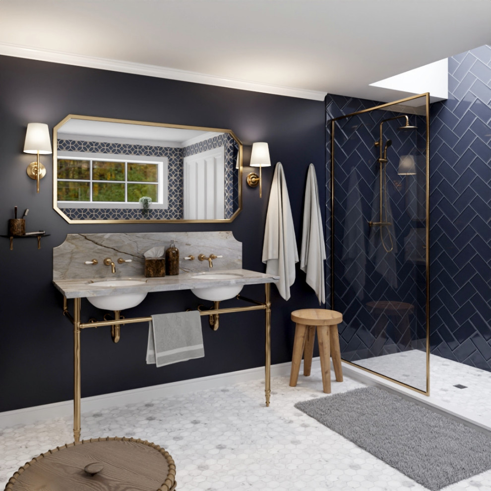 Свежая идея для дизайна: маленькая ванная комната в стиле неоклассика (современная классика) с душем в нише, раздельным унитазом, синей плиткой, стеклянной плиткой, синими стенами, мраморным полом, душевой кабиной, накладной раковиной, мраморной столешницей, серым полом, открытым душем, серой столешницей, тумбой под две раковины, напольной тумбой и обоями на стенах для на участке и в саду - отличное фото интерьера