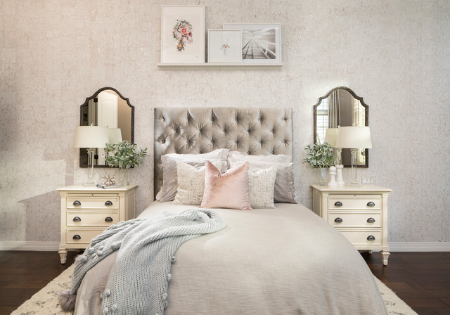 Cozy Luxe Bedroom Suite Shabby Chic Style Schlafzimmer