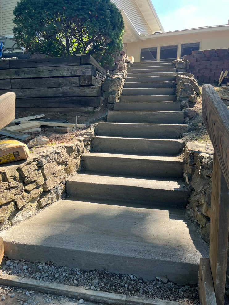 Adjustable Dock Landing, Steps & Patio