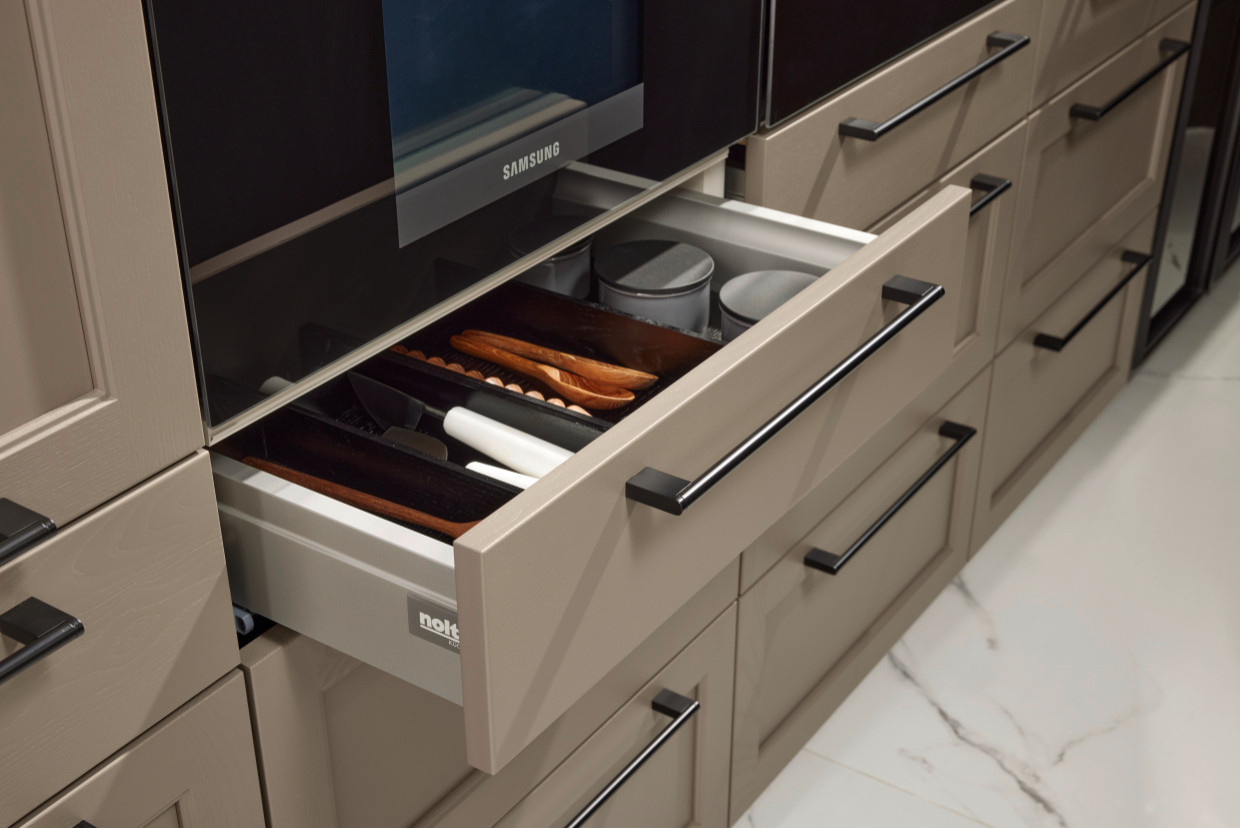 Lugano Lack - Magma softmatt