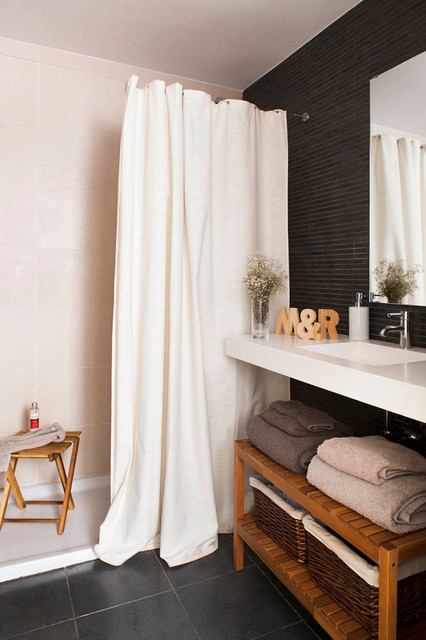 Reforma de &aacute;tico con terraza en Sant Cugat del Vall&egrave;s scandinavian-bathroom