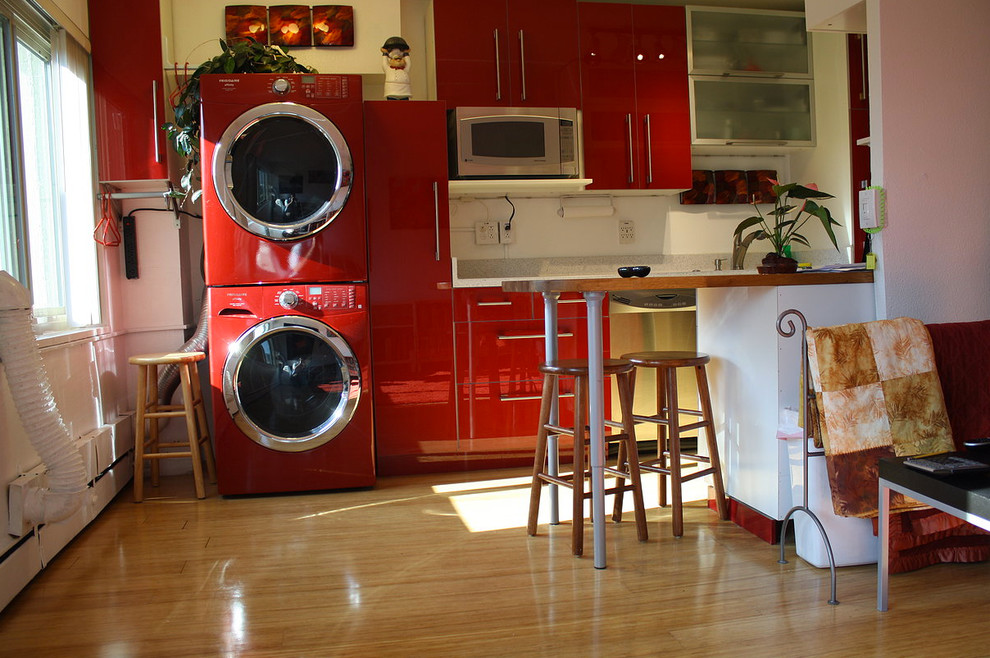 Kitchen - kitchen idea in Seattle