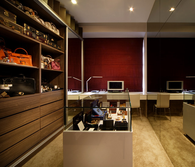 The Metz Contemporary Closet Singapore by The Interior Place (S