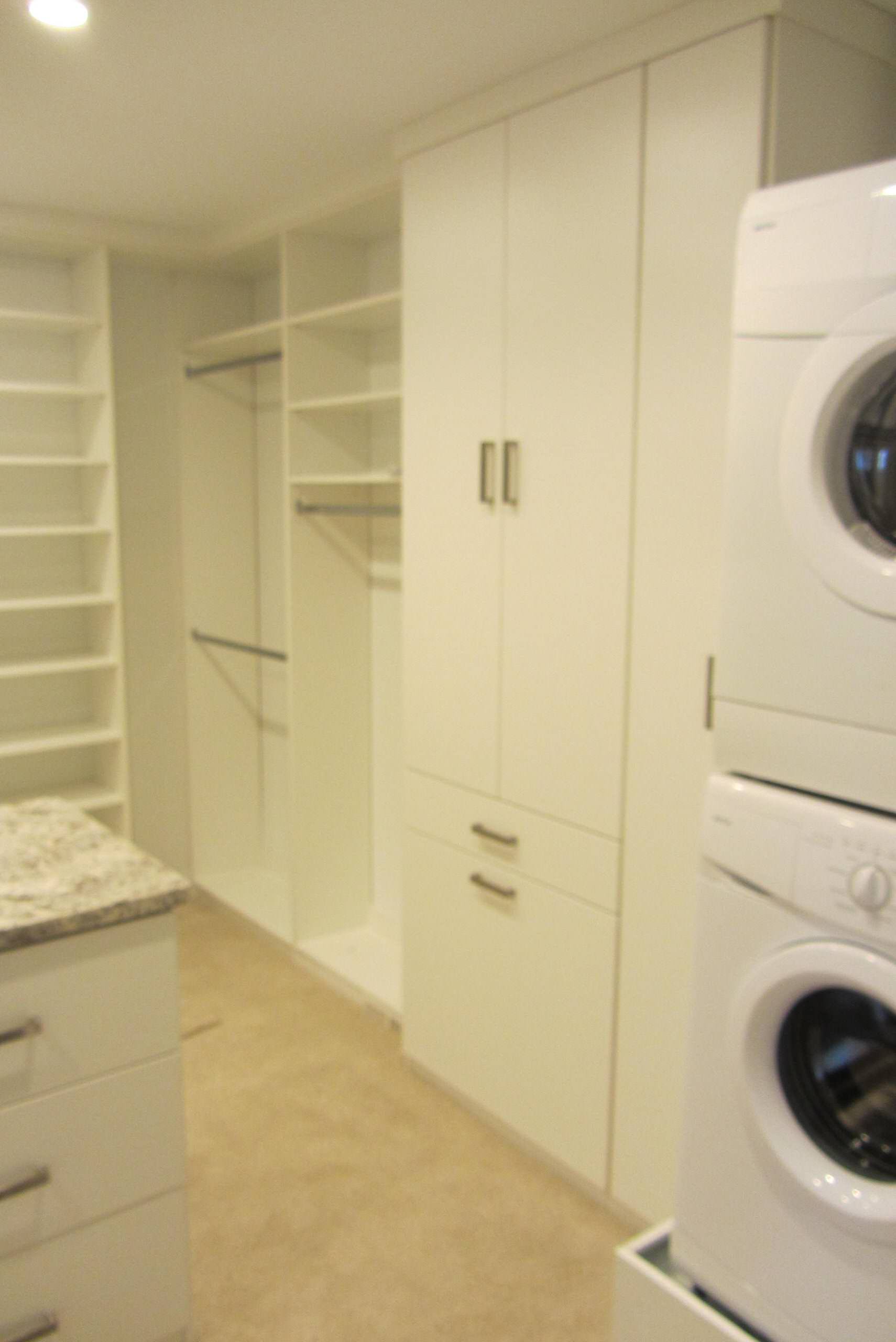Master Closet Laundry Center Combo