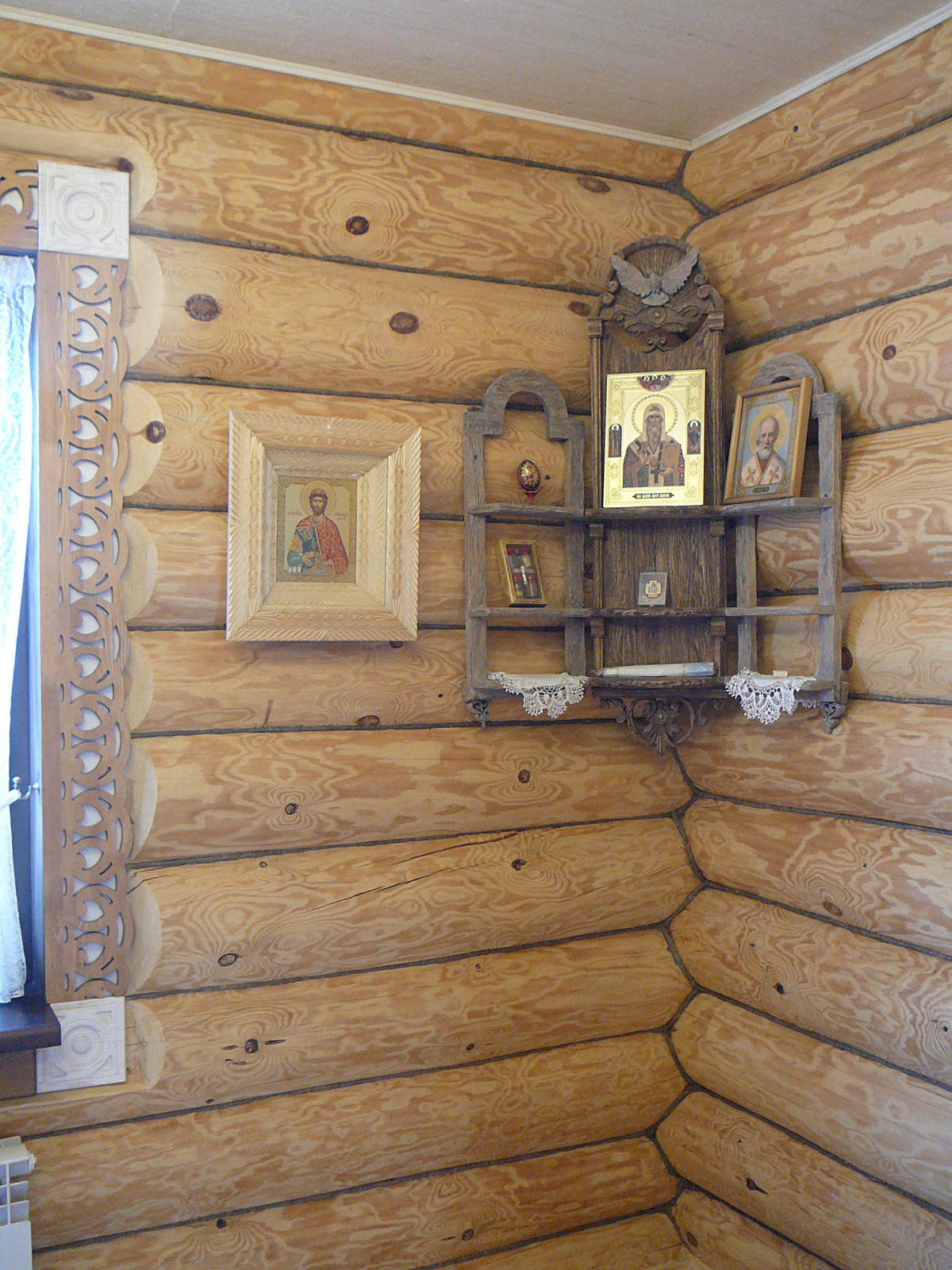 Рубленный дом. Спальня.