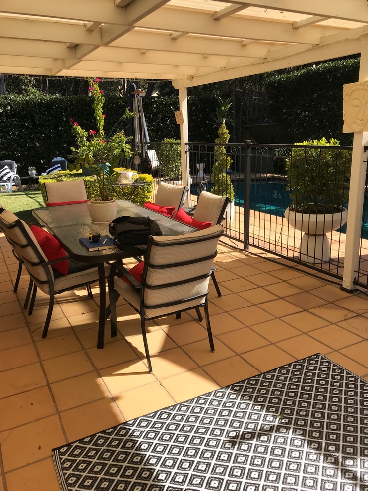 OUTDOOR ROOM - DOUBLES THE LIVING AREA