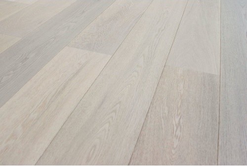 Oak Vista Wire Brushed Hardwood Flooring Beach Style Engineered Oak Vista Wire Brushed Hardwood Flooring 8 X6 Sample