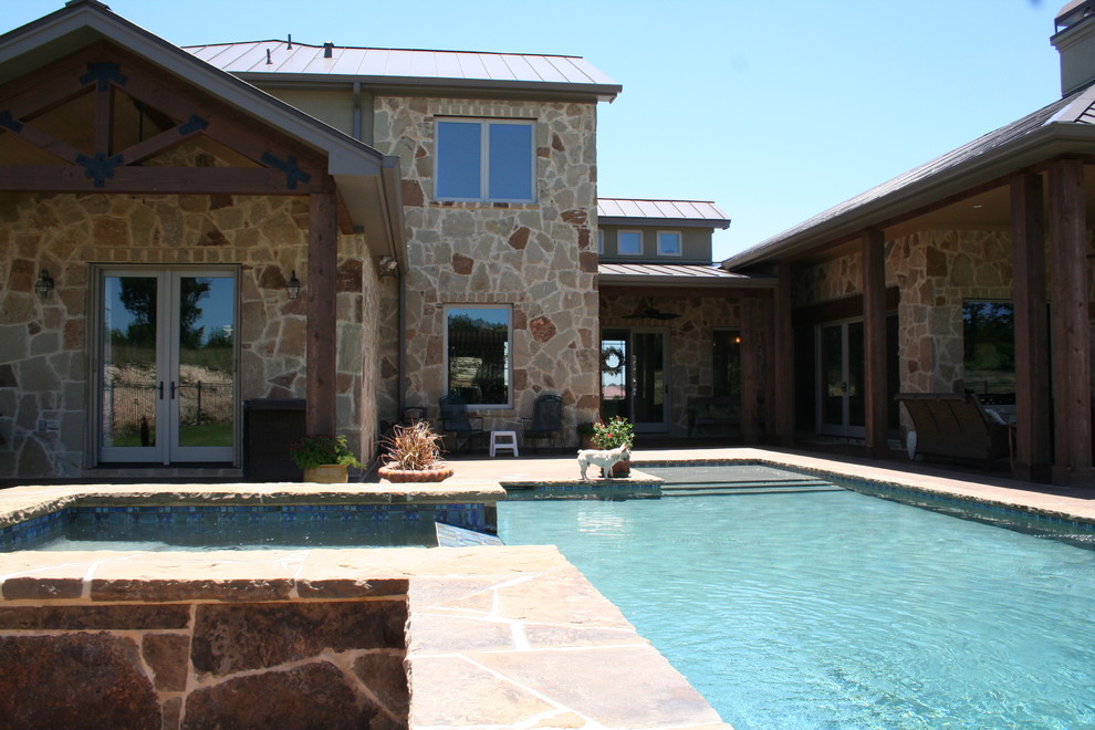Inspiration for a transitional home design remodel in Austin
