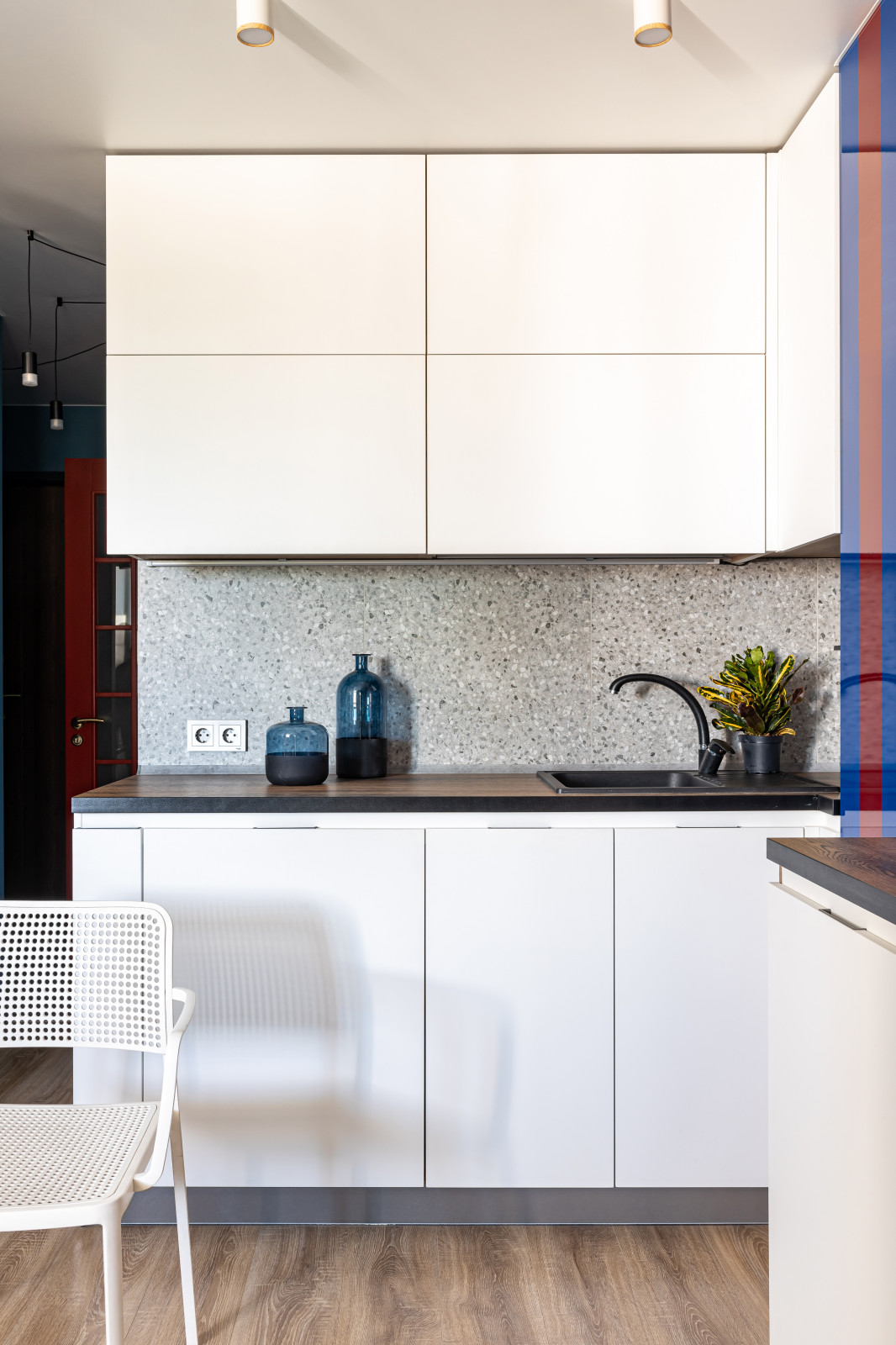 Квартира -студия  для молодого человека