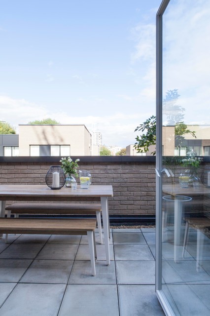 London Bridge House modern-terrace