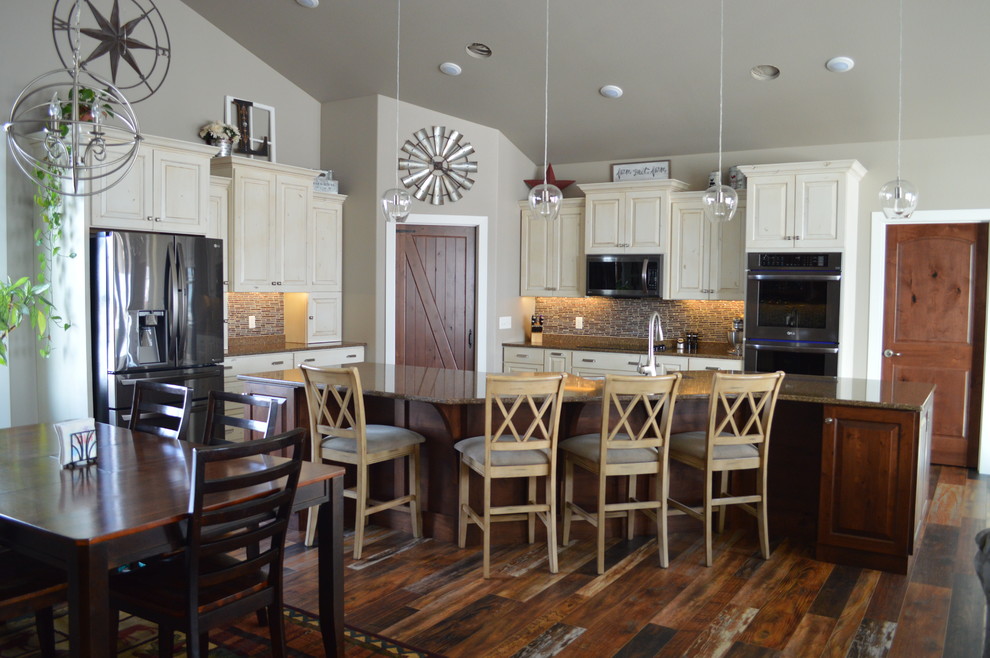 Large mountain style home design photo