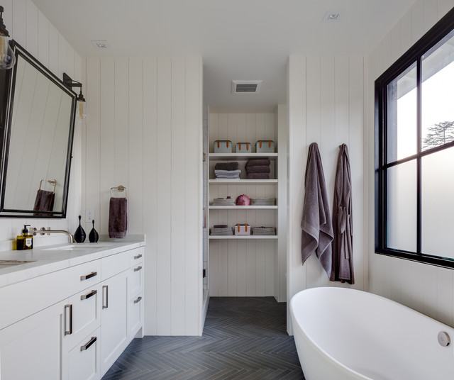 Mill Valley Modern Barn klassisch-modern-badezimmer