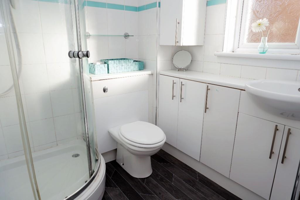 Master Ensuite