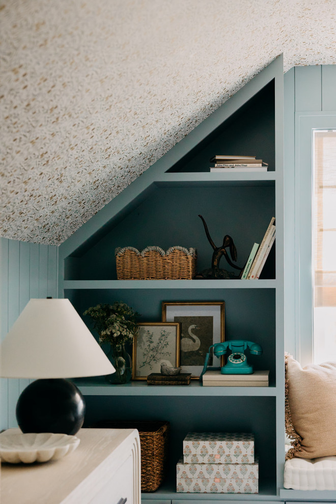 Paradise Ave. Preteen Bedroom