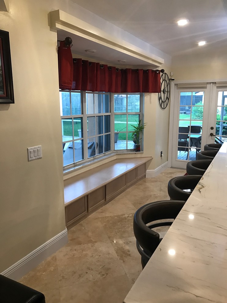 Transitional kitchen photo in Miami