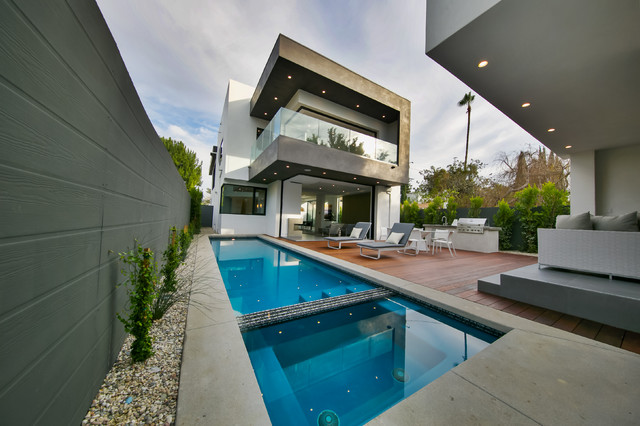 Project #3 modern-swimming-pool-and-hot-tub