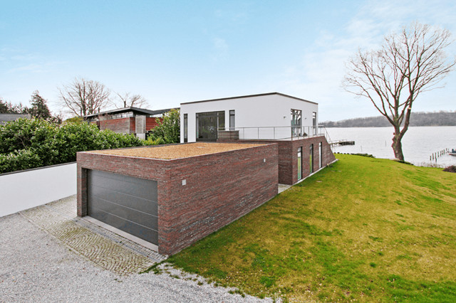 NYT ARKITEKTTEGNET HUS &ndash; FREDERICIA modern-garage