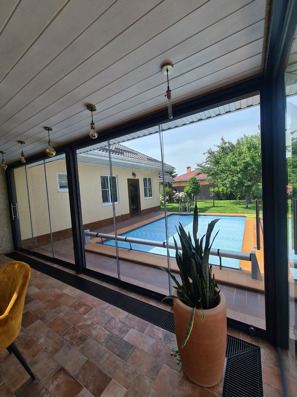 Безрамное остекление