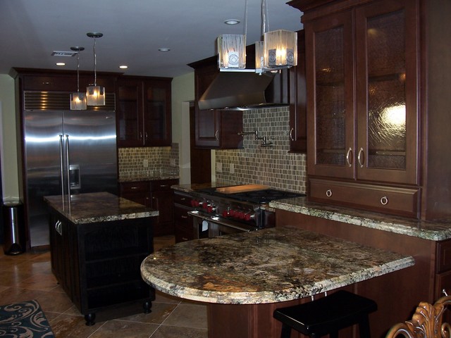 Kitchen Remodels clasico-cocina