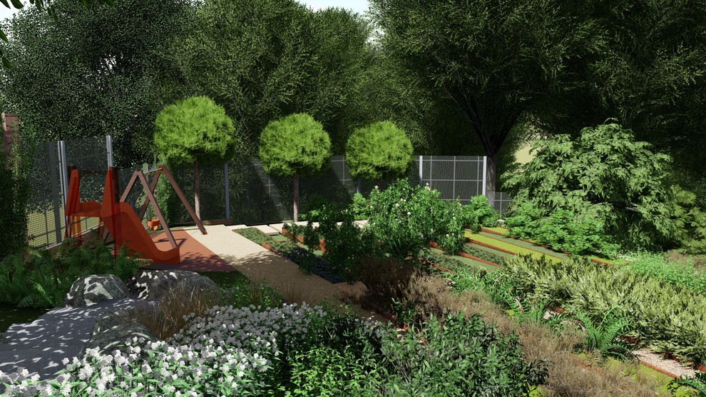 Вид на детскую площадку и летнюю кухню