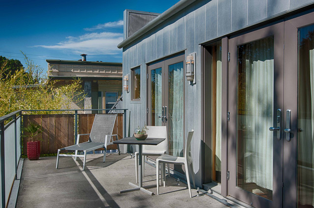 Mixed Use Elegance contemporain-balcon