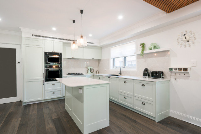 Kitchen traditional-kitchen