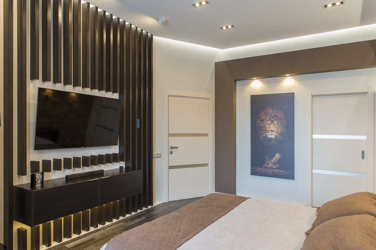 Частная квартира для него