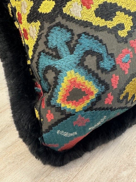 Fur trim pillow