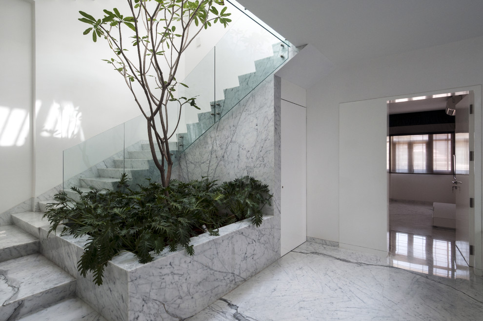 This is an example of a contemporary staircase in Bengaluru.