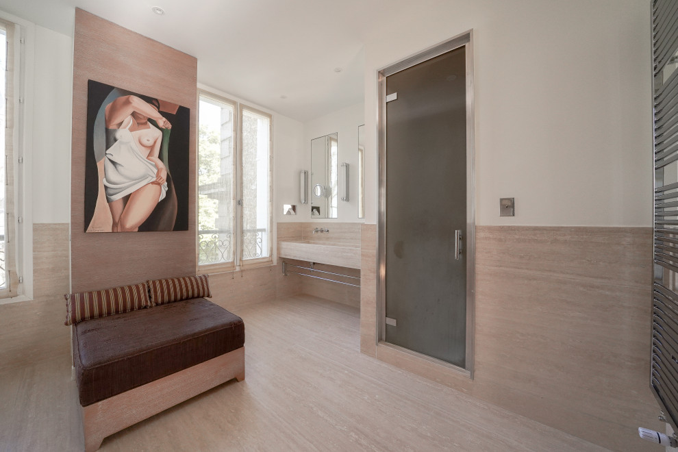 Rénovation d’une salle de bain en pierre naturelle – Paris