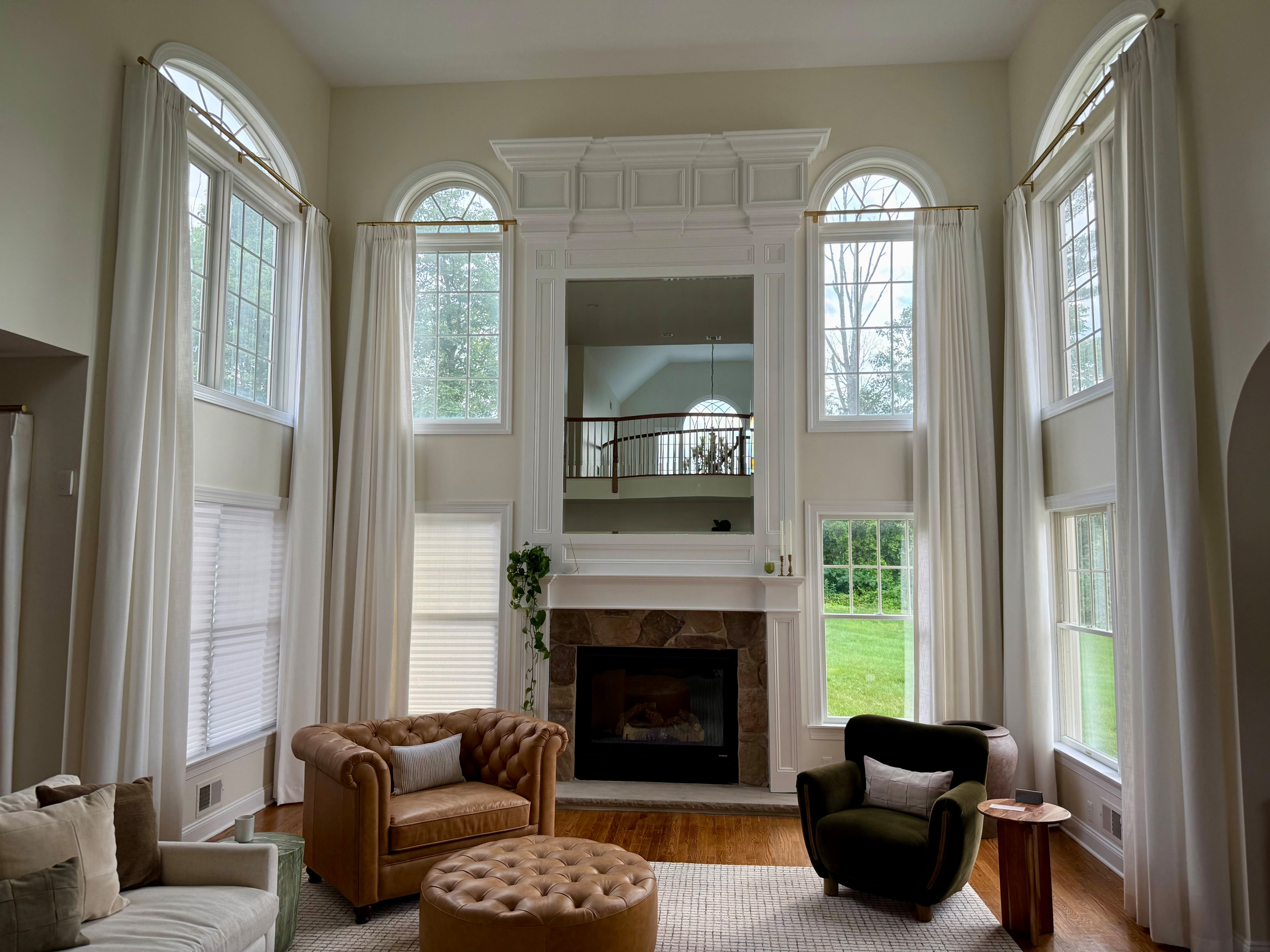 Motorized drapery panels