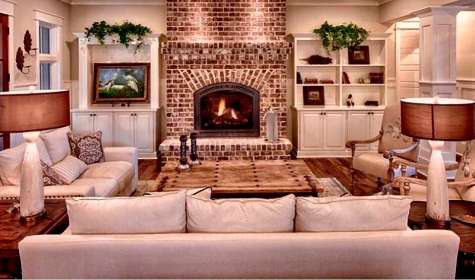 Inspiration for a transitional home design remodel in Chicago