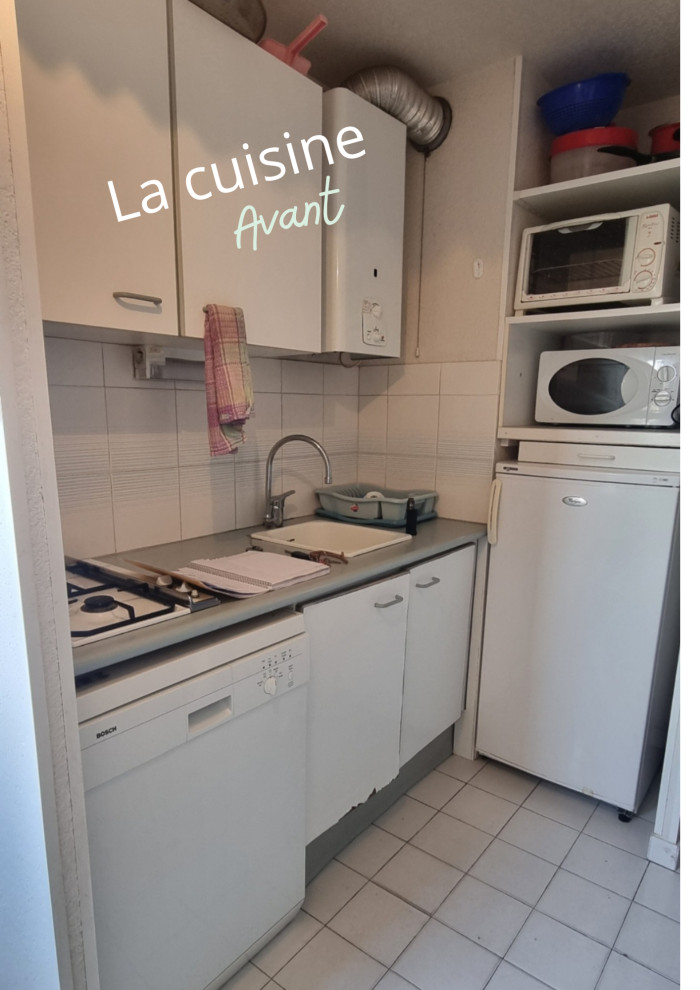 Optimisation d’une petite cuisine pour location saisonnière – Avant / Après