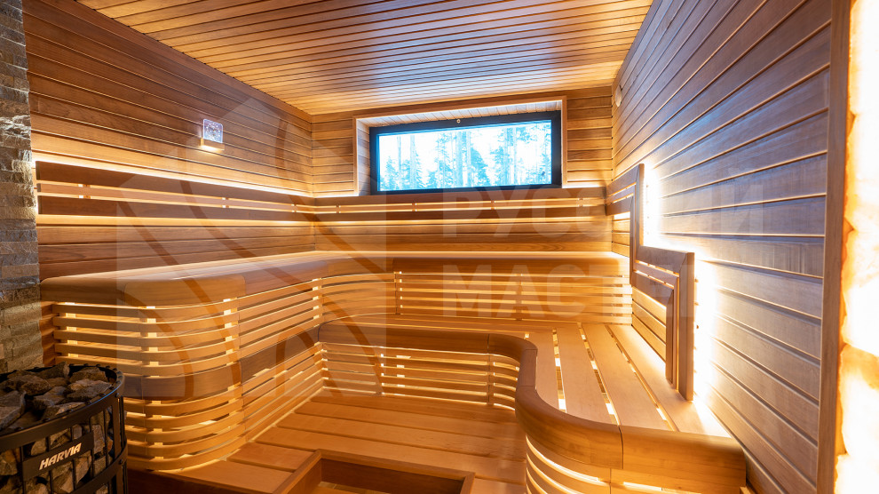 Баня по индивидуальному проекту: фигурные 3D-полки и отделка из термодревесины