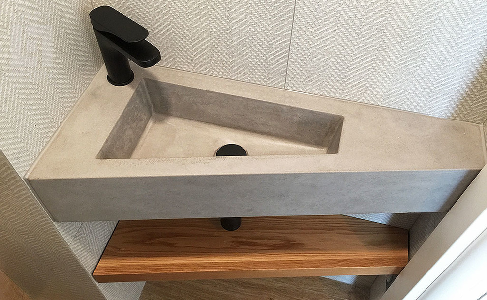Маленькая раковина из бетона