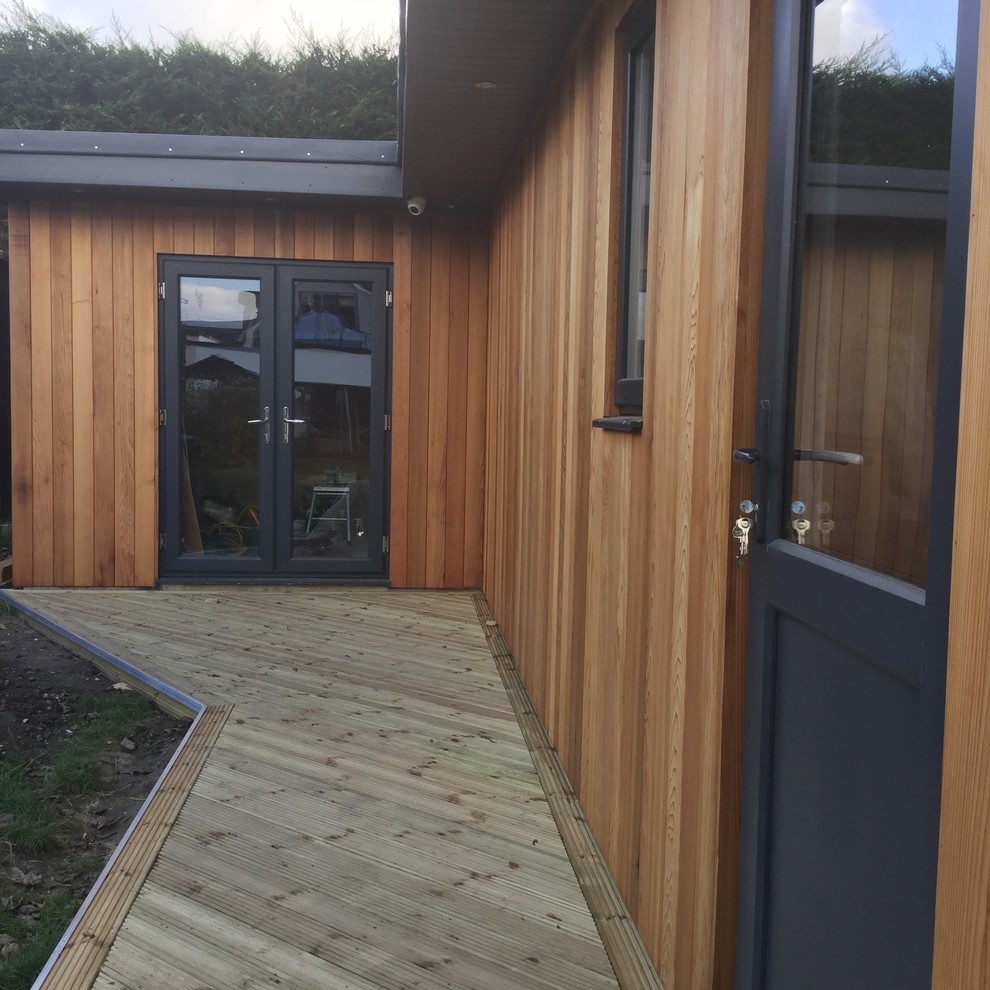 This is an example of a modern shed and granny flat in Essex.