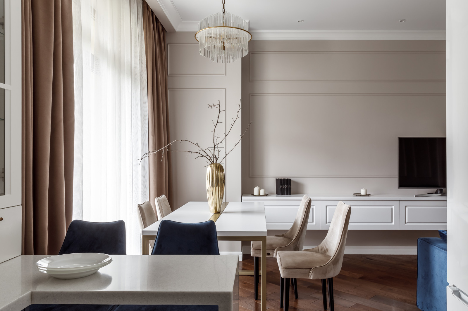 Квартира с синими акцентами