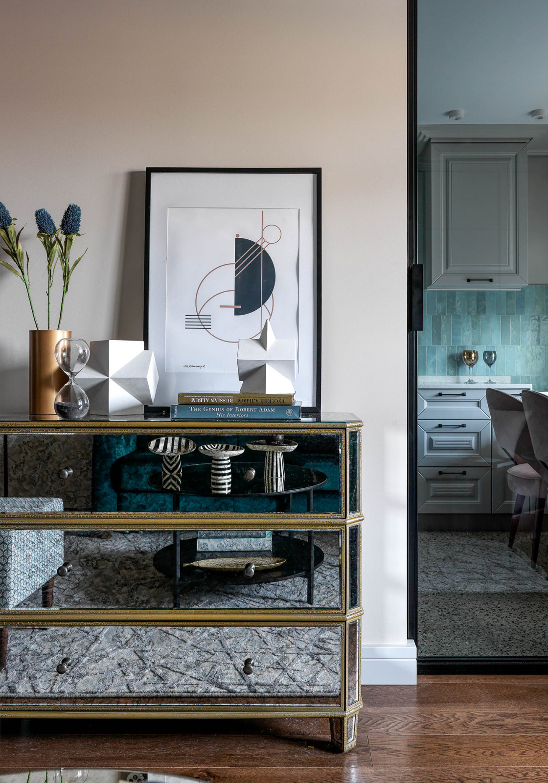 Apartment with a note of femininity