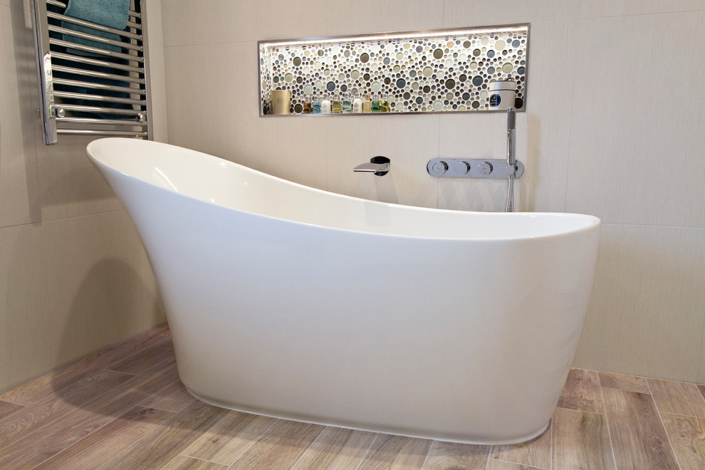 Master Bed Ensuite Bathroom