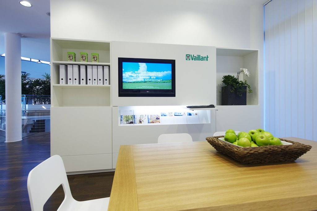 Vaillant Showroom Wärmepumpe Gas Heizung Büro Planung Präsentation Ausstellung Interior Design NRW Krefeld München Architektur Innenarchitektur Gestaltung Gebäudetechnik Verkauf Beratung Technik