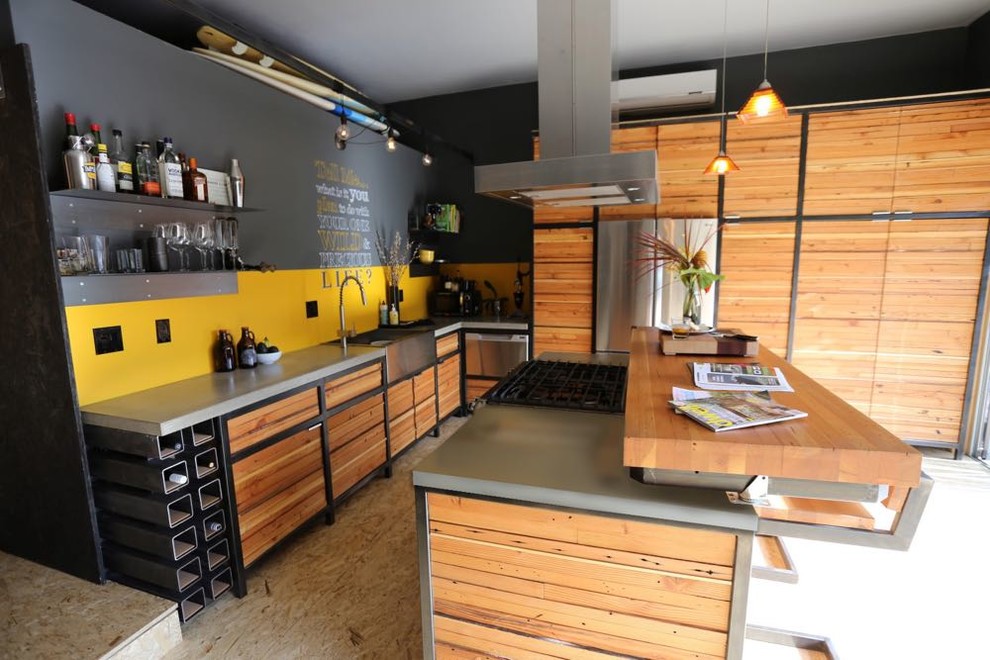 Small contemporary kitchen in Portland.