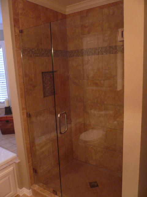 Bathrooms classico-stanza-da-bagno