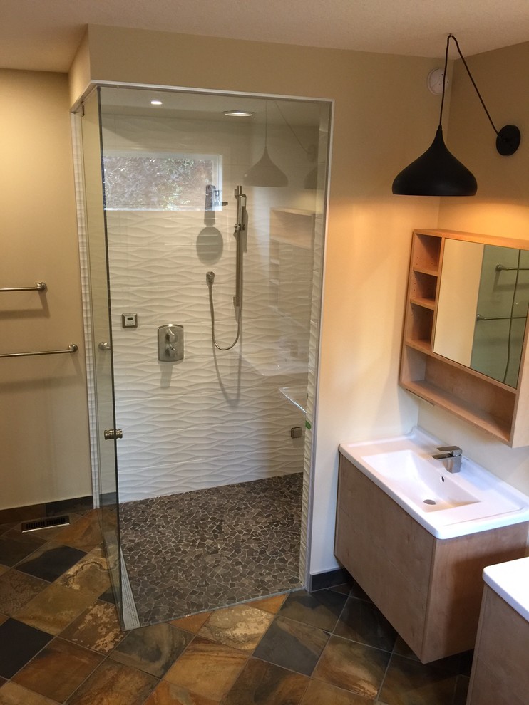 Bathroom - transitional bathroom idea