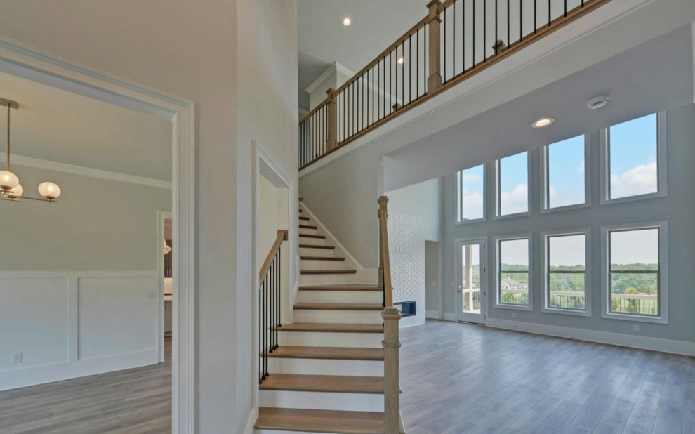 Inspiration for a transitional home design remodel in Atlanta